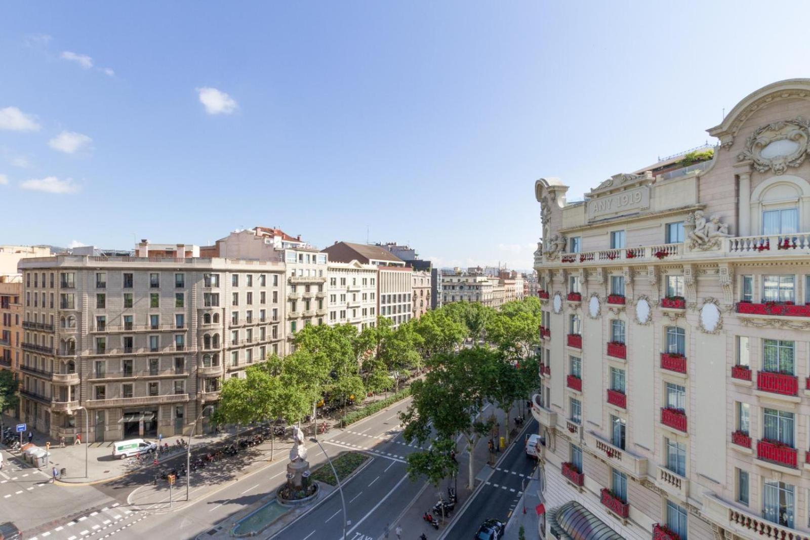 Fisa Rentals Gran Via Apartments Barcelona Exterior photo