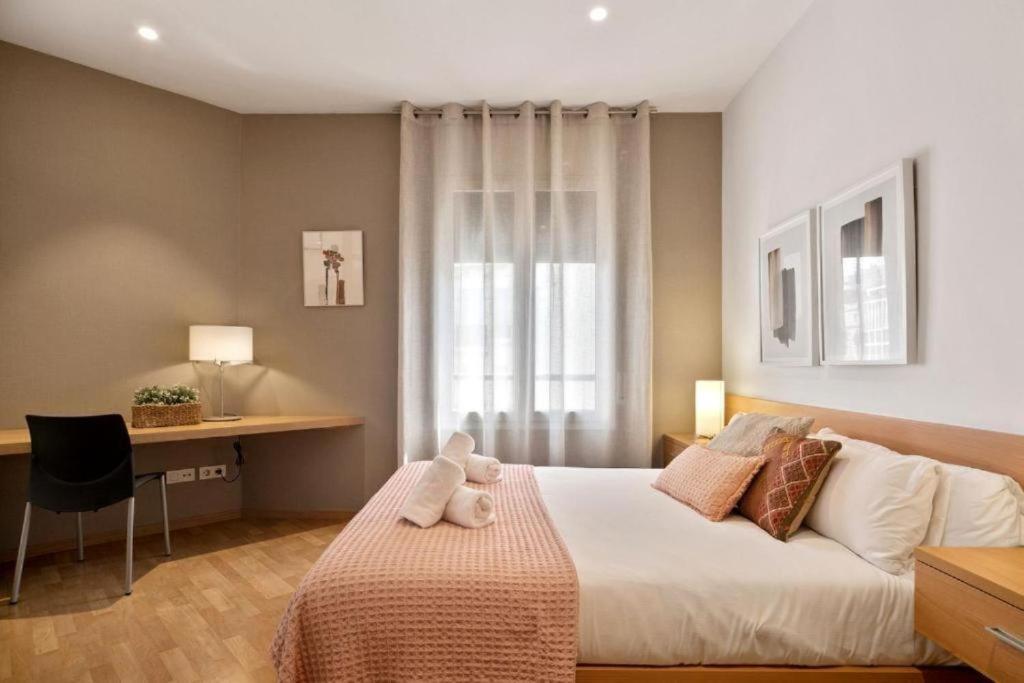 Fisa Rentals Gran Via Apartments Barcelona Exterior photo